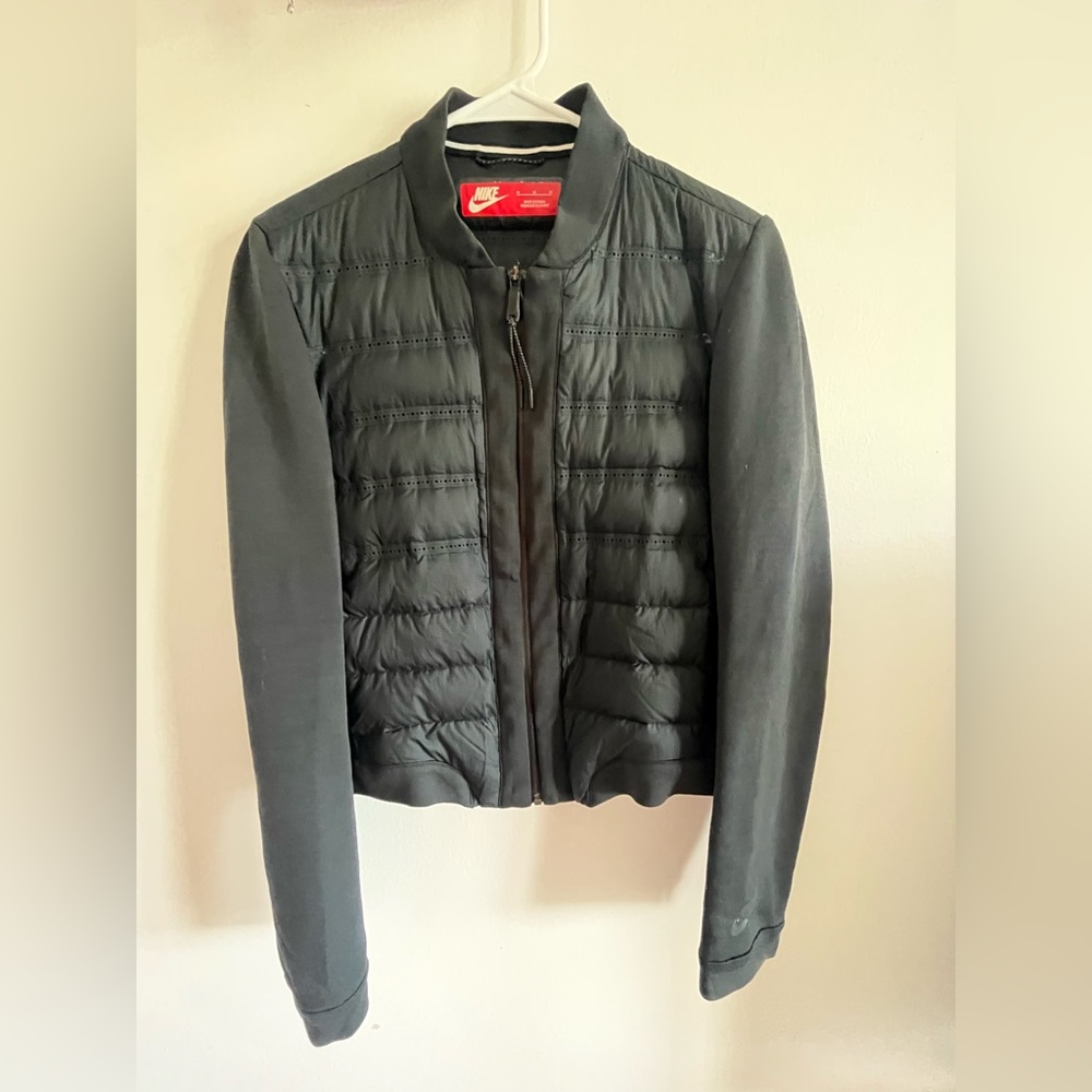 Nike Tech Fleece Aeroloft Size M